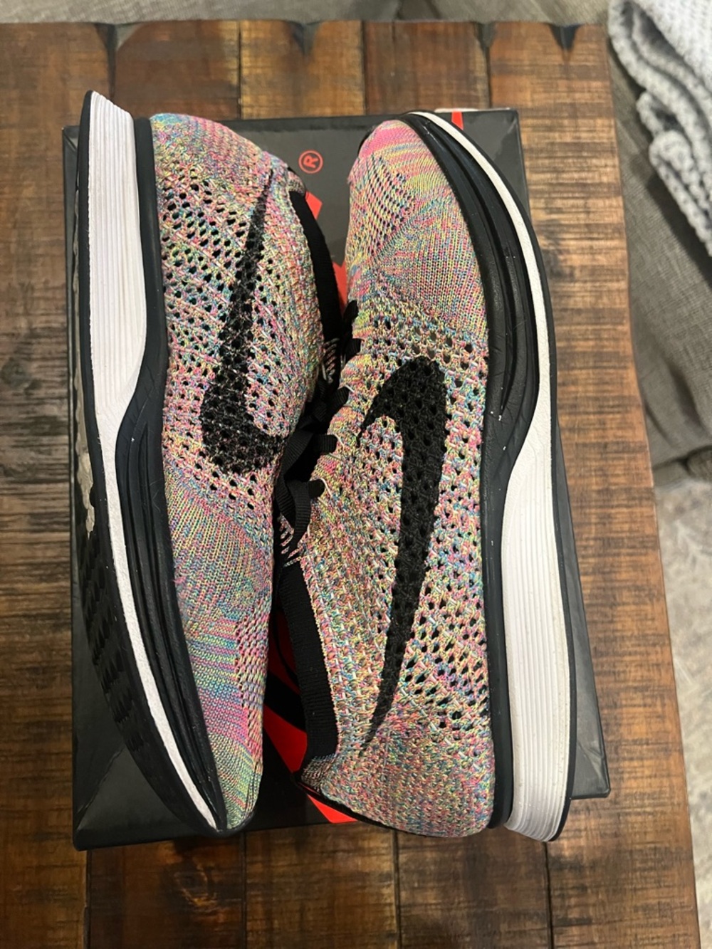 Nike Multicolor Flyknit Racer size 8.5 - Picture 8 of 8